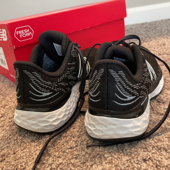 New Balance Tennis Shoes - Picture 4 of 13